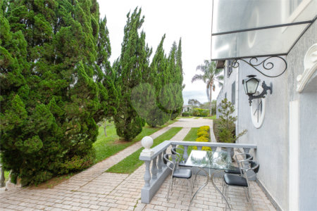Casa à venda ou para alugar com 5 suítes no condomínio Altos de São Roque, São Roque - SP