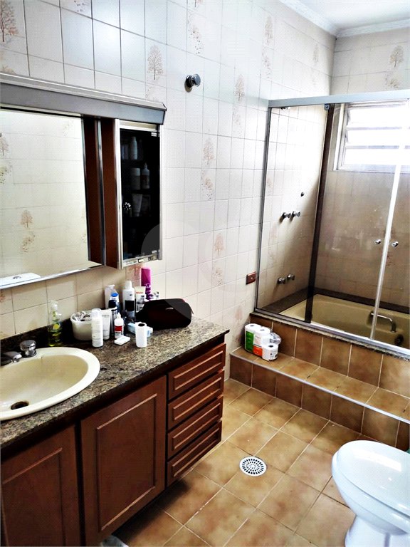 Sobrado à venda com 5 quartos, sendo 2 suítes, em Vila Nova Cachoeirinha, São Paulo, SP