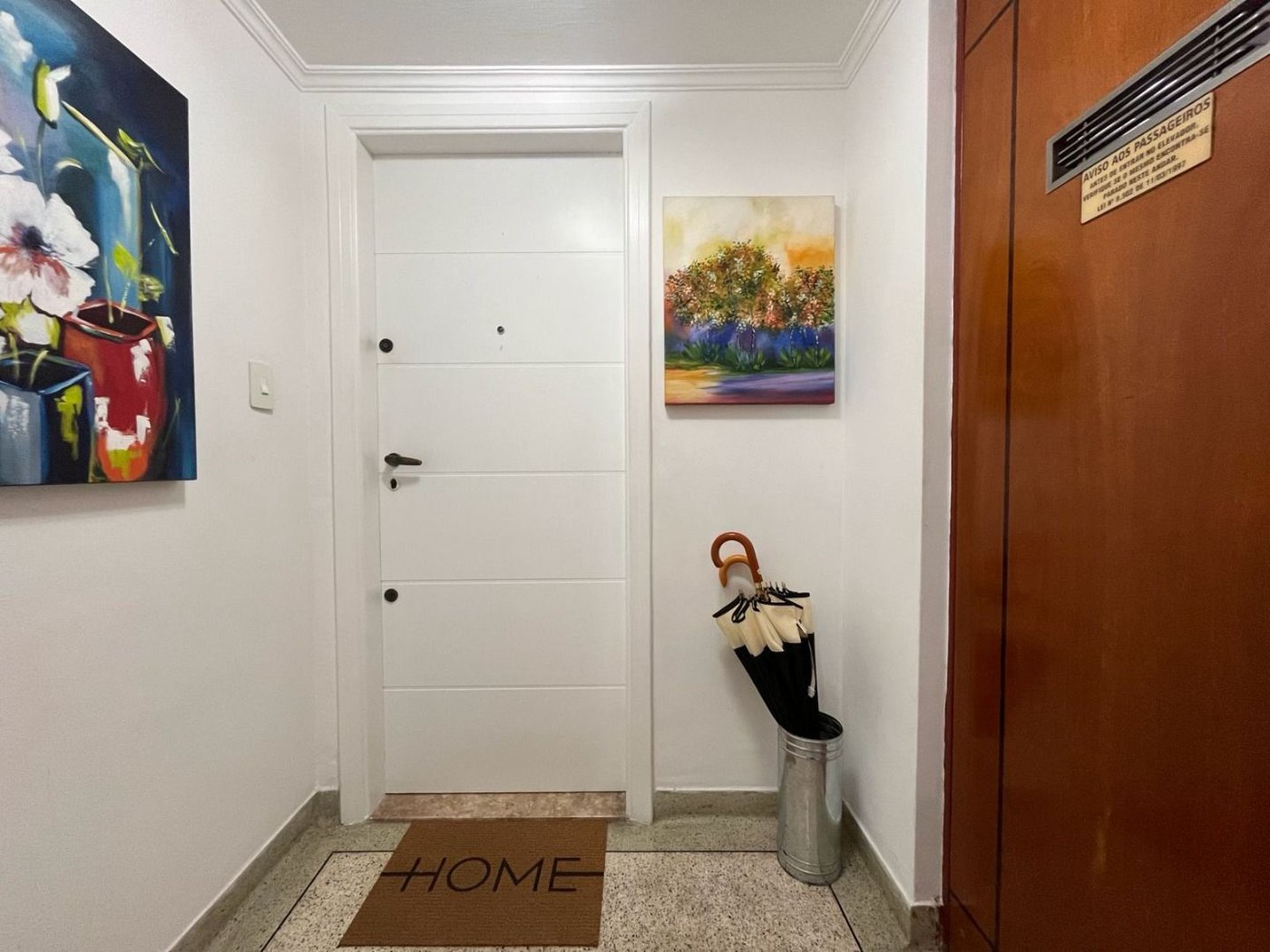Apartamento com 2 dormitórios à venda, 94 m² por R$ 650.000,00 - Gonzaga - Santos/SP