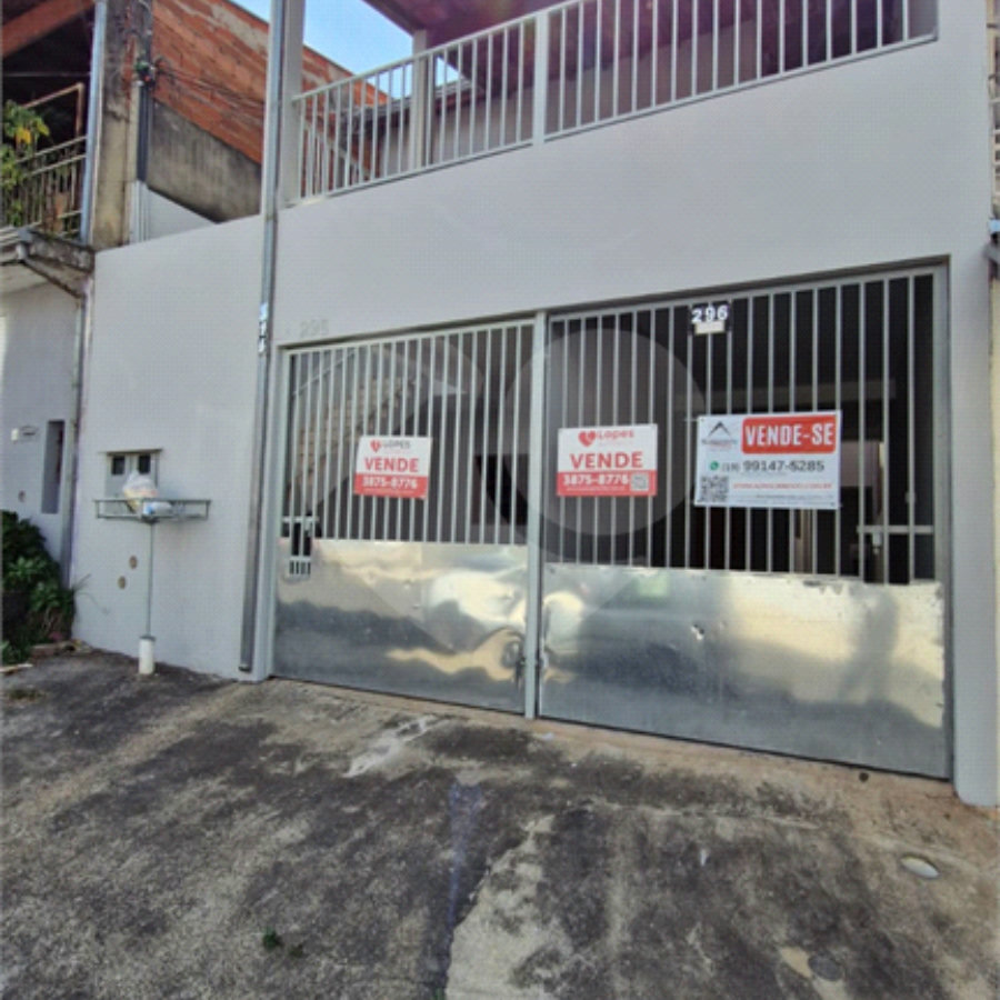 Sobrado à venda com 4 quartos, sendo 1 suíte, em Jardim Hubert, Indaiatuba, SP