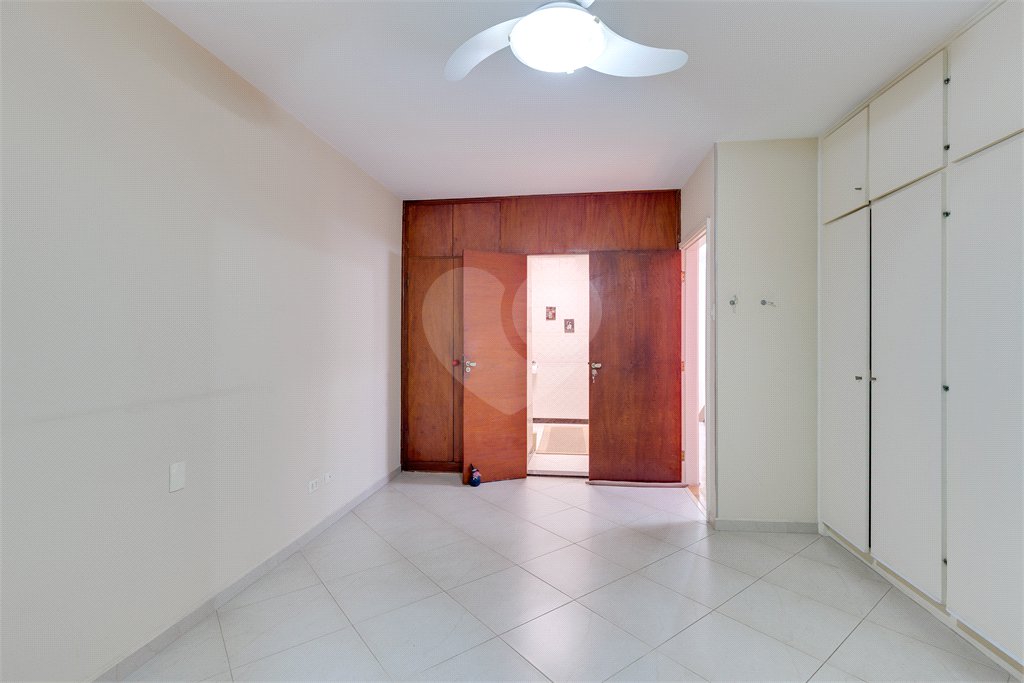 Sobrado à venda com 3 quartos, sendo 1 suíte, em Chácara Flora, São Paulo, SP