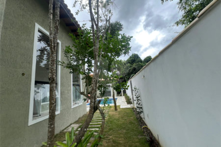 Casa à venda com 3 suítes em Caravelas, Armação dos Búzios, RJ
