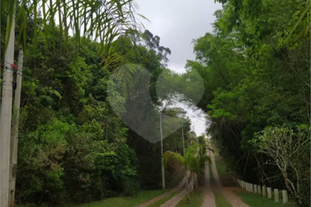 Casa à venda com 7 quartos, sendo 3 suítes, em Fazenda Marajoara, Campo Limpo Paulista, SP