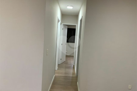 Apartamento à venda com 3 quartos, sendo 1 suíte, em Jardim Marajoara, São Paulo, SP