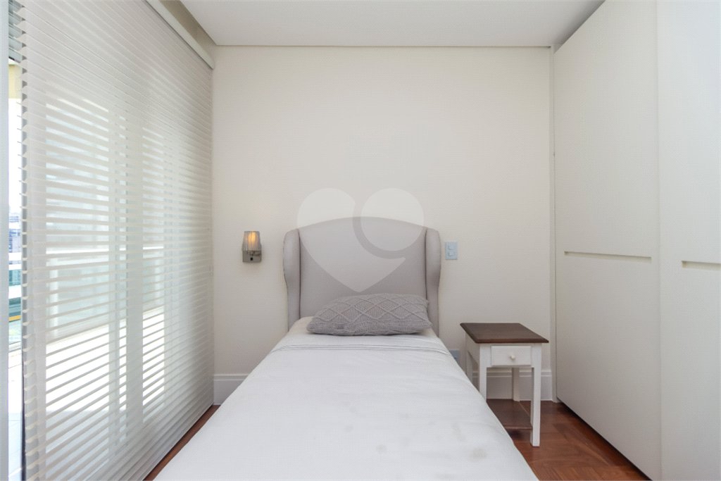 Apartamento à venda com 4 suítes em Campo Belo, São Paulo, SP