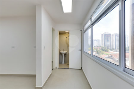 Apartamento à venda com 2 quartos, sendo 1 suíte, em Santo Amaro, São Paulo, SP