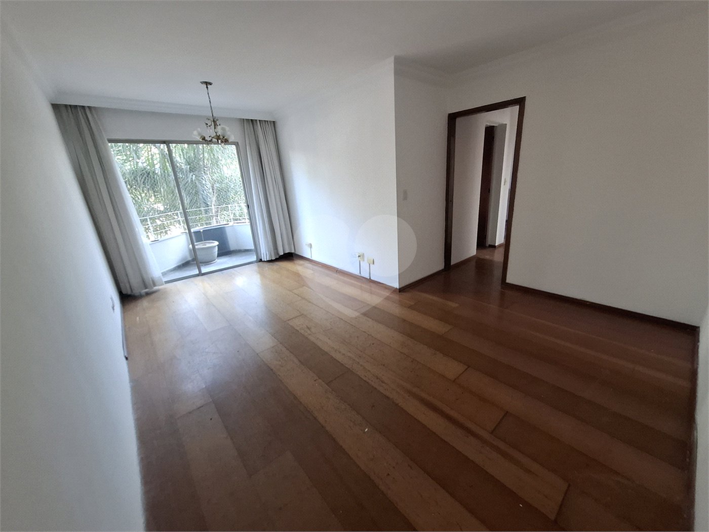 Apartamento à venda com 3 quartos, sendo 1 suíte, em Jardim Marajoara, São Paulo, SP
