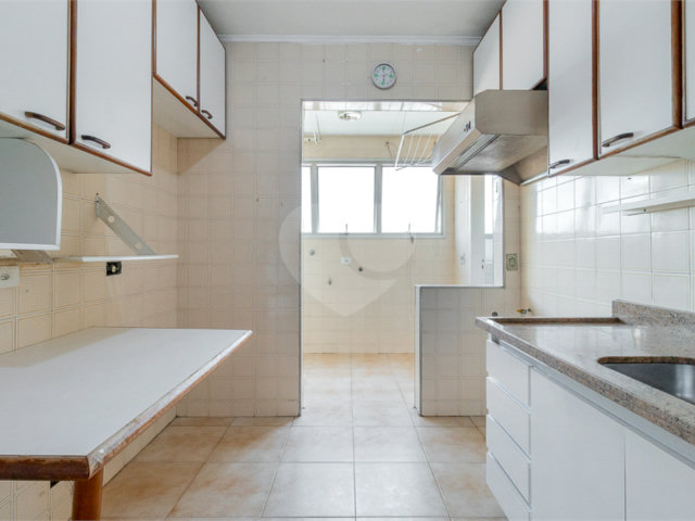 Apartamento à venda com 3 quartos, sendo 1 suíte,  em Brooklin, São Paulo, SP