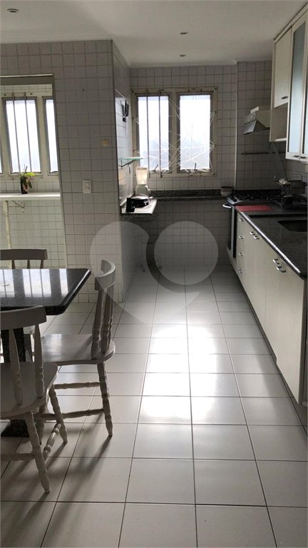 Apartamento à venda com 3 quartos, sendo 1 suíte, em Vila Olímpia, São Paulo, SP