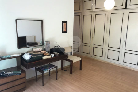 Sobrado à venda com 5 quartos, sendo 1 suíte, em Jardim São Bento, São Paulo, SP