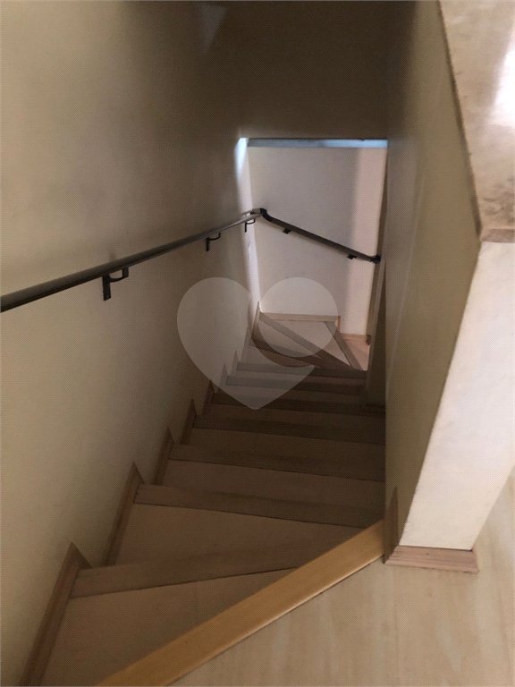 Sobrado à venda com 5 quartos, sendo 1 suíte,  em Jardim São Bento, São Paulo, SP