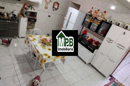 Sobrado à venda com 3 quartos, sendo 1 suíte, em Jardim Guaiba, Sorocaba, SP