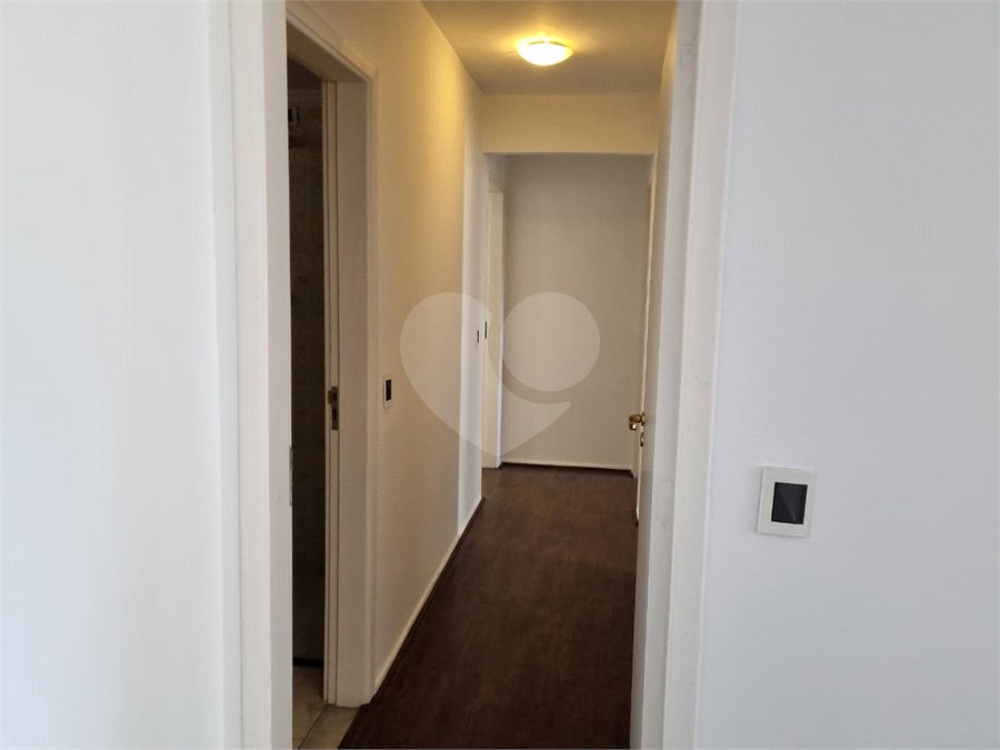 Apartamento à venda ou para alugar com 3 quartos, sendo 1 suíte, em Moema, São Paulo, SP