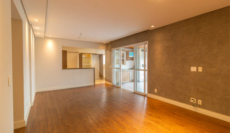 Apartamento à venda com 3 quartos, sendo 1 suíte,  em Chácara Santo Antônio, São Paulo, SP