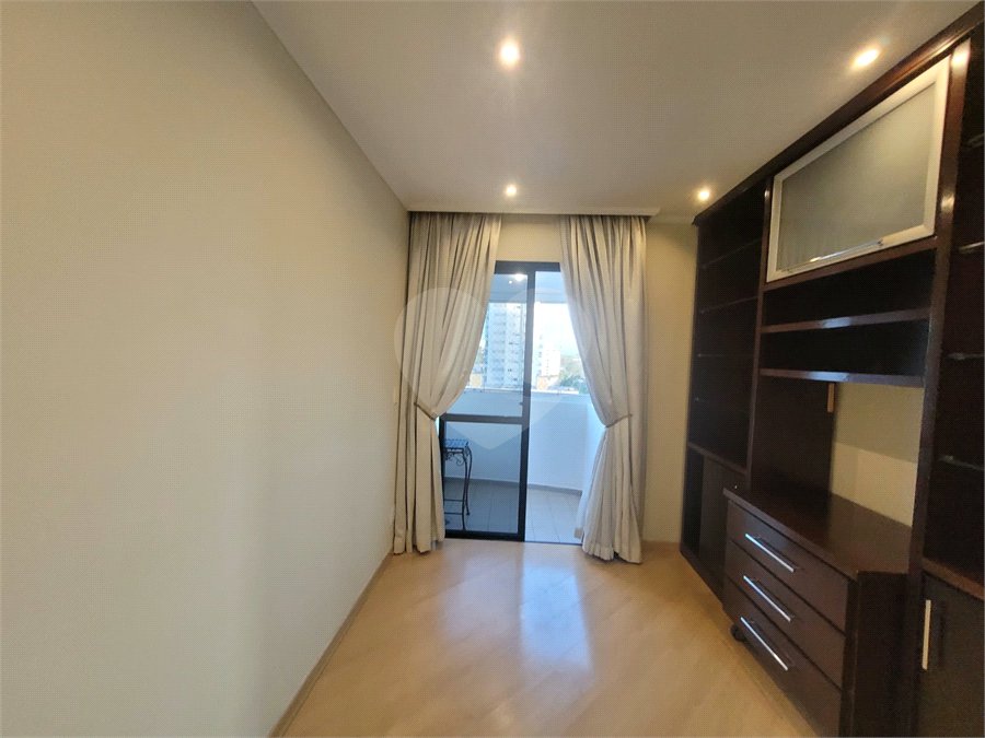 Apartamento para alugar com 3 quartos, sendo 1 suíte,  em Vila Hamburguesa, São Paulo, SP