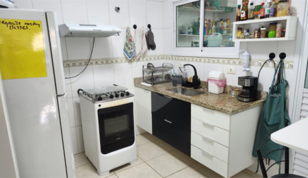 Sobrado à venda com 3 quartos, sendo 2 suítes,  em Vila Gustavo, São Paulo, SP