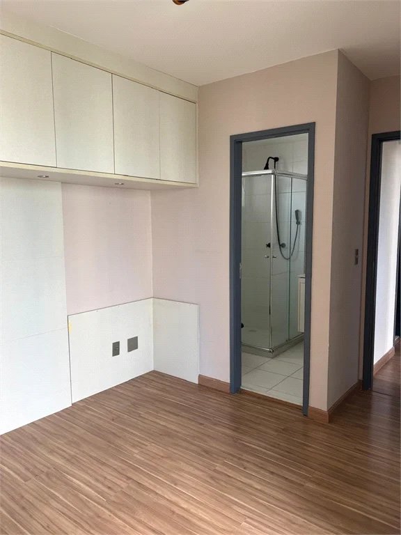 Apartamento à venda com 3 quartos, sendo 1 suíte,  em Jaguaré, São Paulo, SP