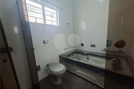 Casa à venda ou para alugar com 3 quartos, sendo 1 suíte, em Vila Aparecida, Itapetininga, SP