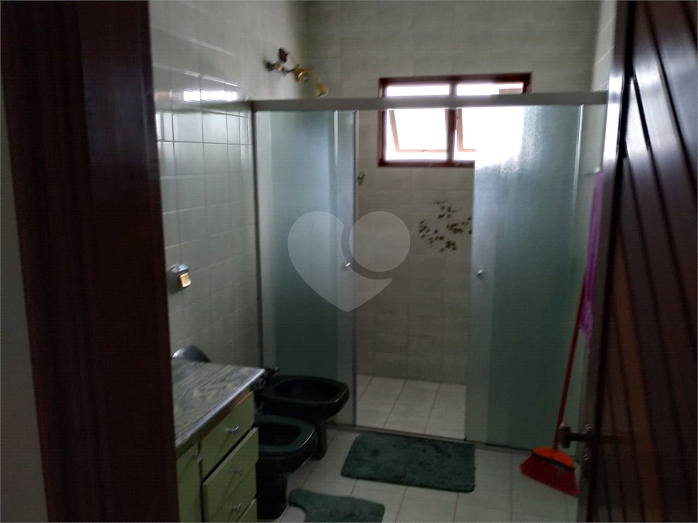 Casa à venda com 5 quartos, sendo 3 suítes,  no condomínio Portella, Itu - SP