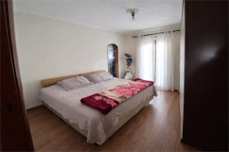 Casa à venda com 3 quartos, sendo 1 suíte, em Centreville, Santo André, SP