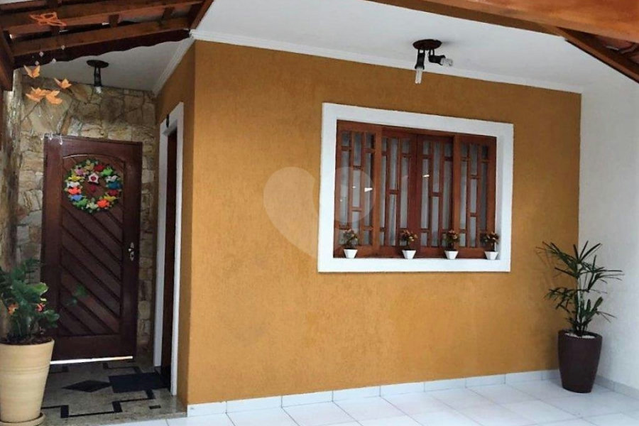 Sobrado à venda com 3 suítes em Vila Milton, Guarulhos, SP