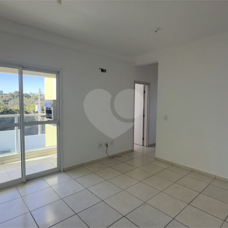 Apartamento para alugar com 3 quartos, sendo 1 suíte, em Jardim Sevilha, Indaiatuba, SP