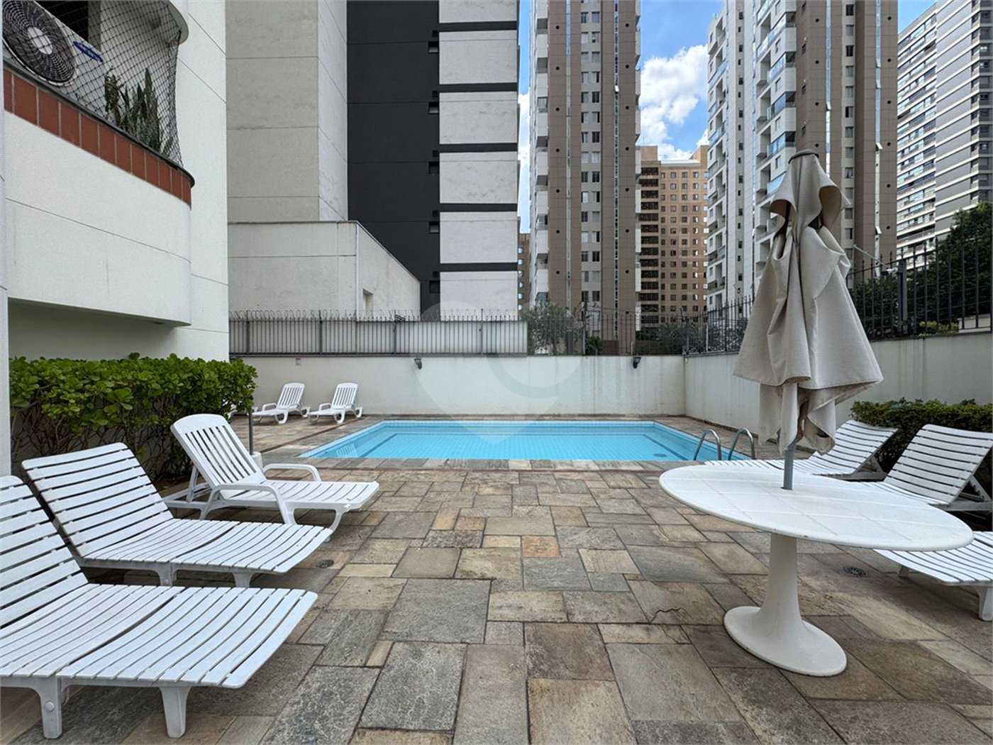 Apartamento à venda com 3 suítes em Indianópolis, São Paulo, SP