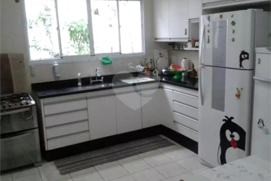 Sobrado à venda com 5 quartos, sendo 1 suíte, em Jardim Virginia Bianca, São Paulo, SP