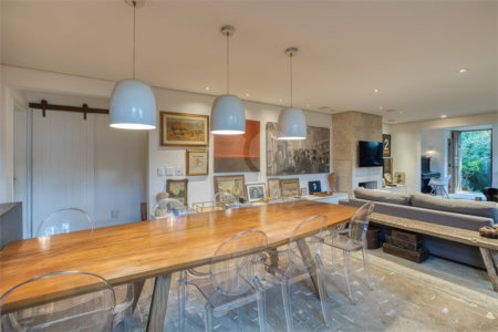 Casa à venda com 4 quartos, sendo 2 suítes, em Alto da Boa Vista, São Paulo, SP