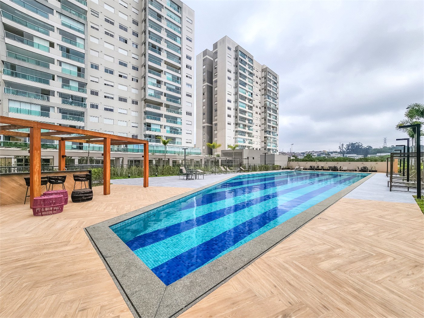 Apartamento à venda com 2 suítes em Santo Amaro, São Paulo, SP