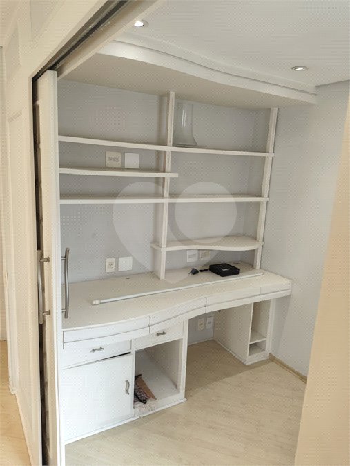Apartamento à venda com 3 quartos, sendo 1 suíte, em Indianópolis, São Paulo, SP