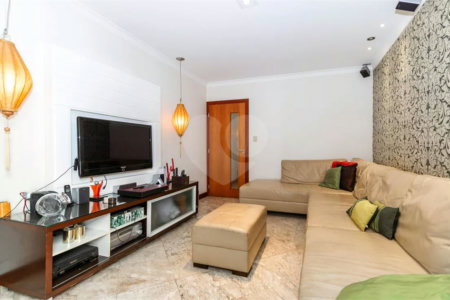 Casa de Vila à venda com 3 quartos, sendo 1 suíte, em Campo Belo, São Paulo, SP