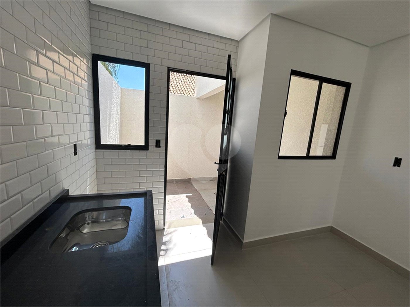 Casa de Vila à venda com 2 quartos em Jardim Europa, Sorocaba, SP