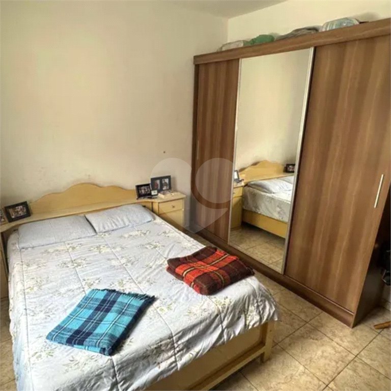 Sobrado à venda com 4 quartos, sendo 2 suítes,  em Jardim Líbano, São Paulo, SP