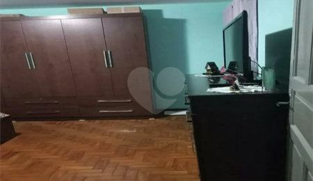 Casa Térrea à venda com 1 quarto em Vila Romero, São Paulo, SP