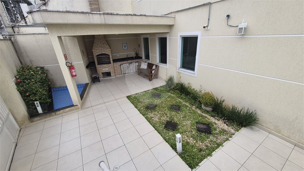 Casa à venda com 2 suítes no condomínio Simão Machado, São Paulo - SP