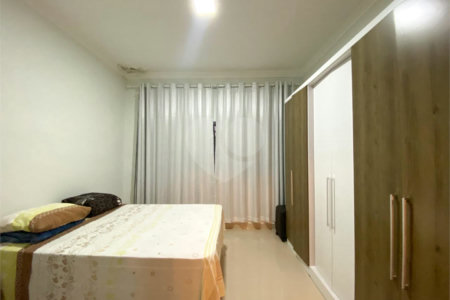Casa à venda com 3 quartos, sendo 1 suíte, em Santana, São Paulo, SP