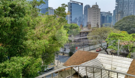 Apartamento à venda com 3 quartos, sendo 1 suíte,  em Vila Nova Conceição, São Paulo, SP