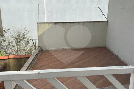 Casa à venda com 3 quartos, sendo 1 suíte, em Vila Constança, São Paulo, SP