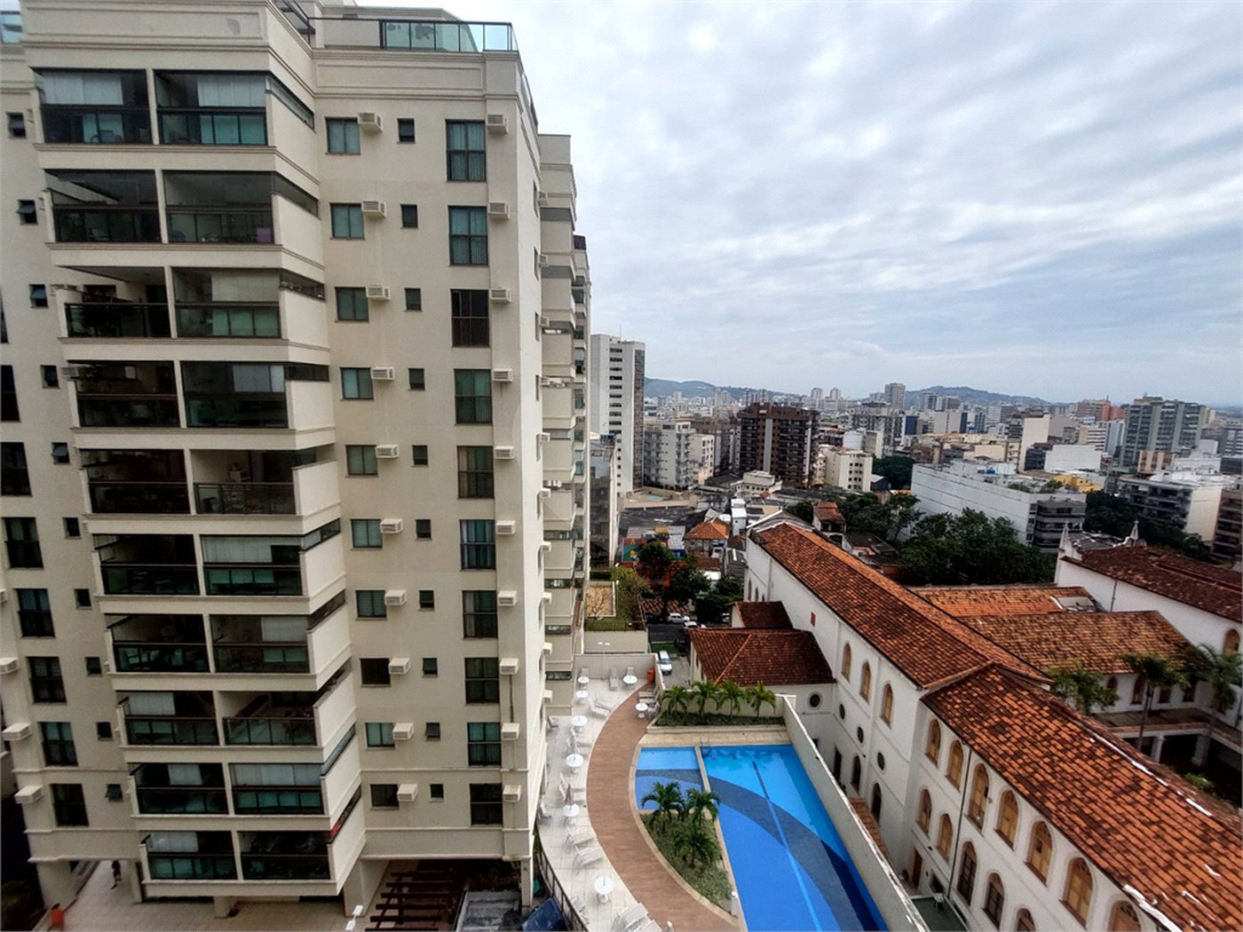 Apartamento à venda com 3 quartos, sendo 1 suíte, em Tijuca, Rio de Janeiro, RJ