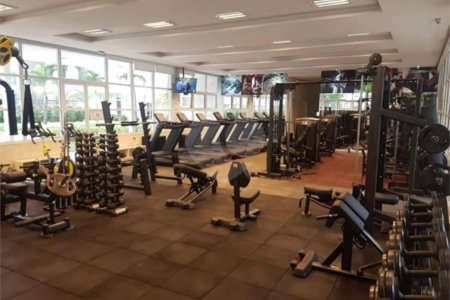Apartamento à venda ou para alugar com 3 quartos, sendo 1 suíte,  em Parque Reboucas, São Paulo, SP