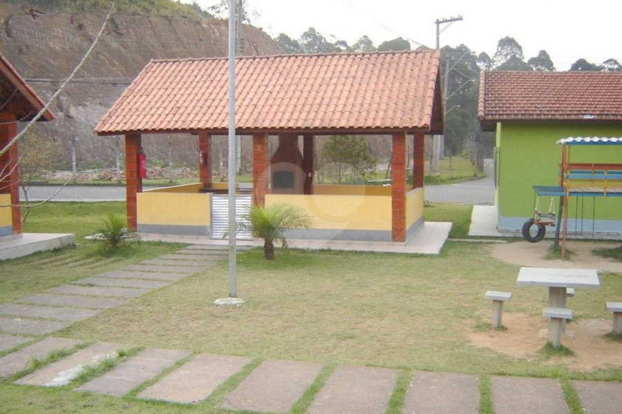 Sobrado à venda com 3 quartos, sendo 1 suíte, em Vila São João Batista, Guarulhos, SP