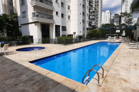 Apartamento à venda com 4 quartos, sendo 3 suítes,  em Cidade Monções, São Paulo, SP