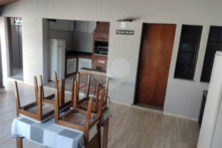 Sobrado à venda com 4 suítes em Vila Nova Socorro, Mogi das Cruzes, SP
