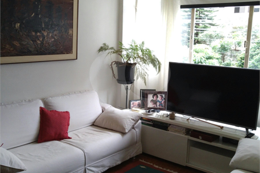 Apartamento à venda com 3 quartos, sendo 1 suíte, em Pinheiros, São Paulo, SP