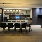 Casa à venda com 3 suítes no condomínio Reserva Santa Maria, Jandira - SP
