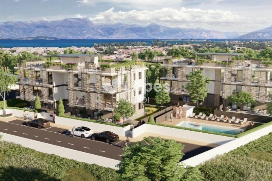 Apartamento com 3 quartos à venda em Desenzano del Garda, Itália – Colli Storici