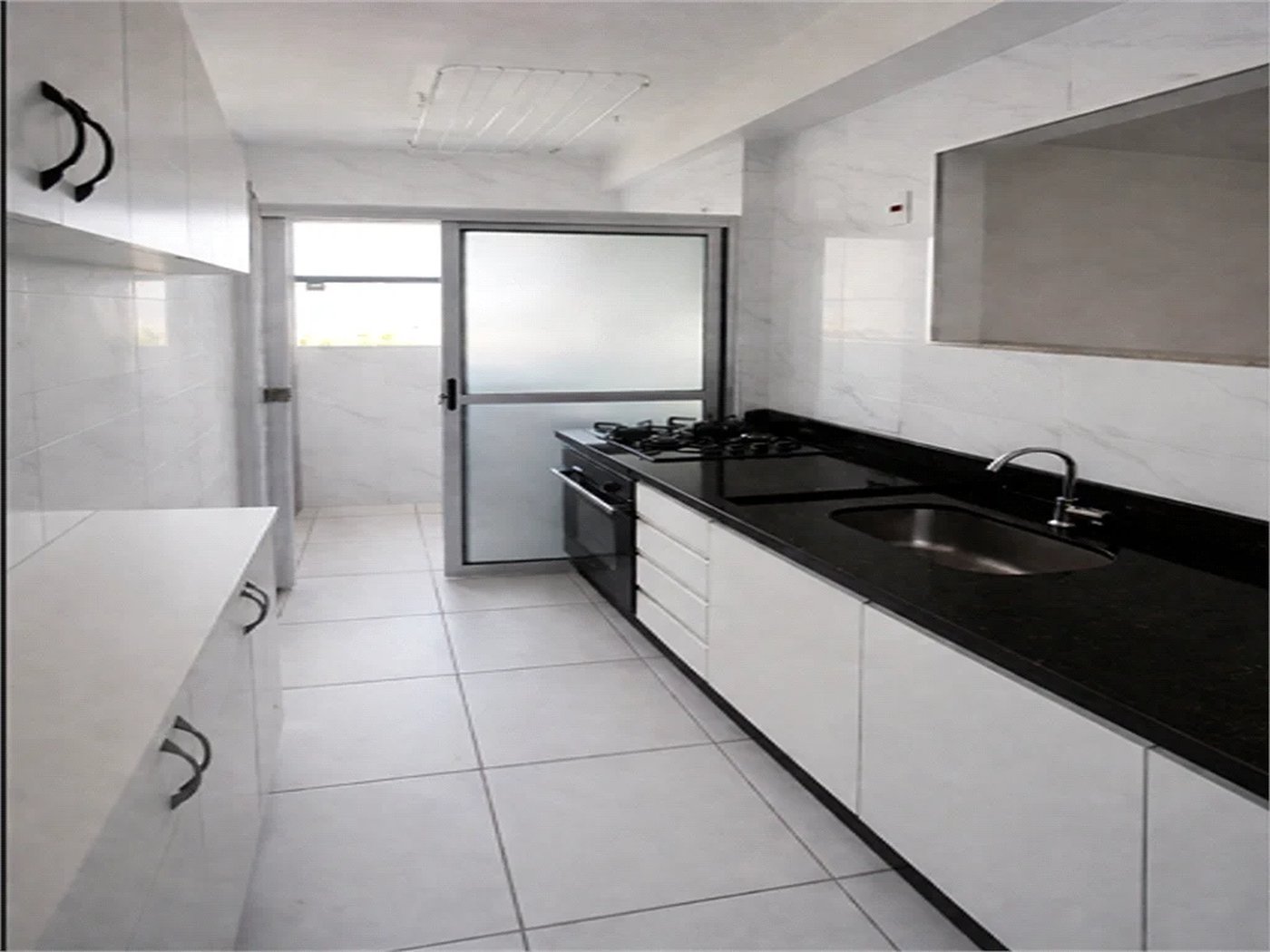 Apartamento à venda com 3 quartos, sendo 1 suíte,  em Jardim Dracena, São Paulo, SP