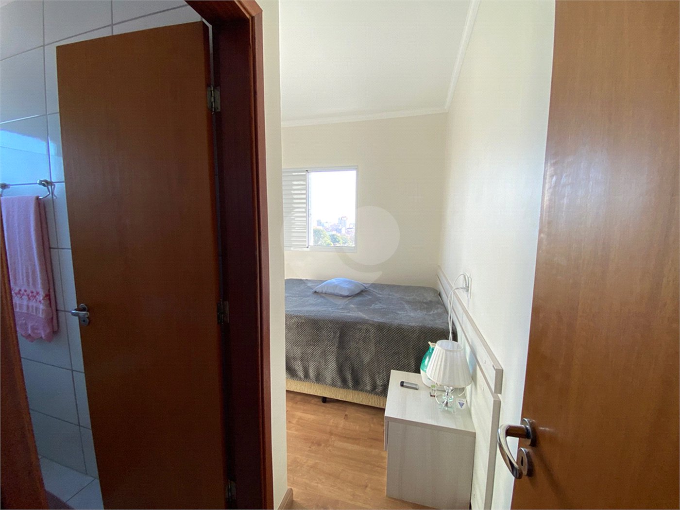 Apartamento de 2 dormitórios (1 suíte) próximo a Rodoviária