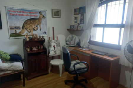 Casa Térrea à venda com 3 quartos, sendo 1 suíte,  em Cidade Dutra, São Paulo, SP